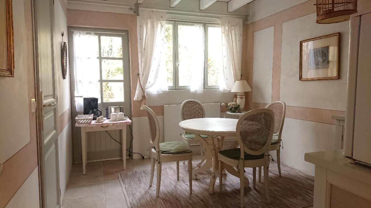 Appartamento A L'Ombre Du Tilleul Giverny Esterno foto